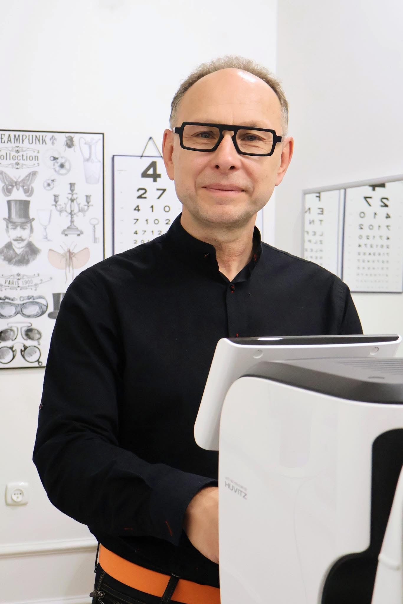 Opinia klienta — właściciel Optic Cafe o współpracy z Joanną